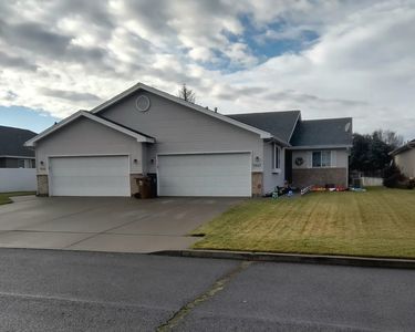 7015 N Hamilton St #7017