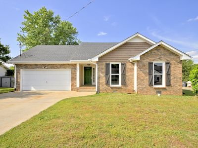 227 Moncrest Dr