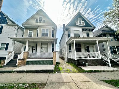 229 N Main St