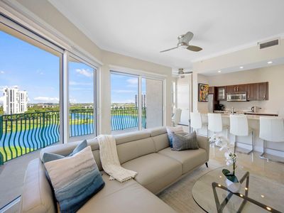 20000 Country Club Dr PENTHOUSE 2