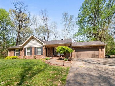 1555 Graves Ln
