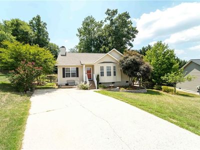 240 Cloverfield Ct