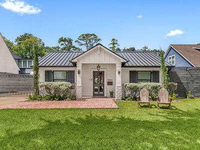 1054 Gardenia Dr