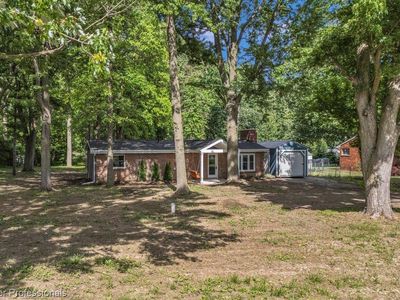 76107 Van Dyke Ave