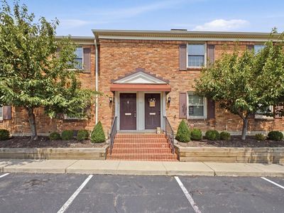 952 Chatham Ln APT K