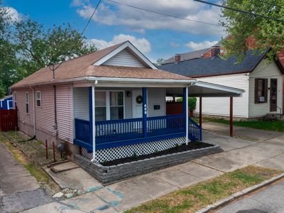 409 E 13th St