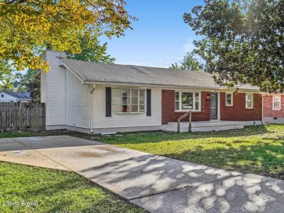 2402 Mercer Ave