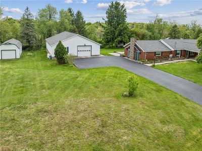 115 Lapeer Dr S