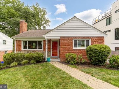 5204 Danbury Rd