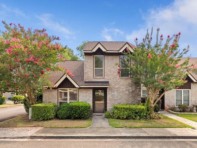 6 Brighton Cir