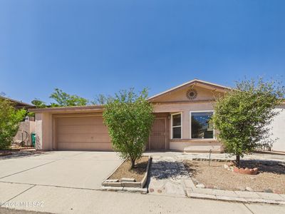 4763 W Latchstring Ct