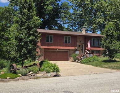 1824 Riverview Dr