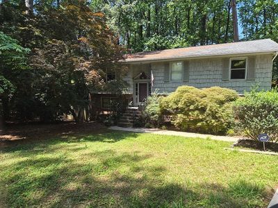 136 Clinton Ct