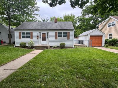 16 S Clifton Ave