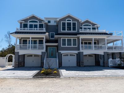 168E Long Beach Boulevard