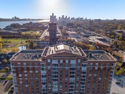 250 E Harbortown Dr APT 1006