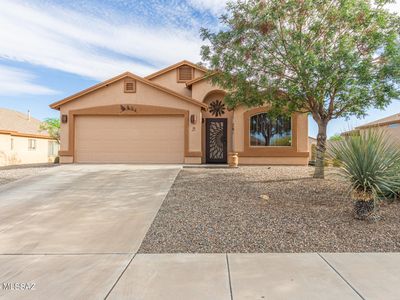 2951 W Calle Leonido