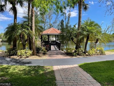 10031 Lake Cove Dr APT 302