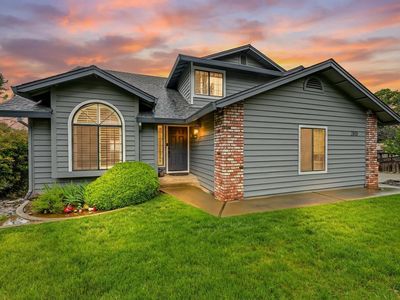 2818 Alhambra Dr