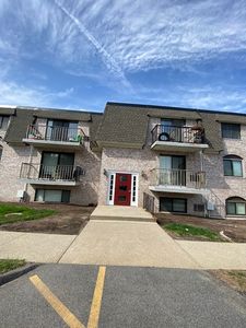 40 High St APT 308