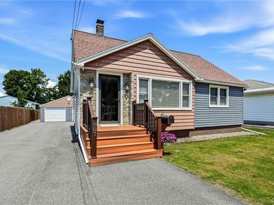 807 Van Buren Ave