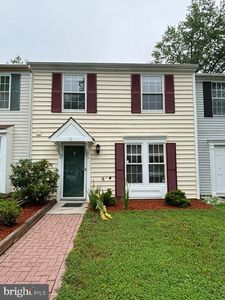 11 Teaneck Ct
