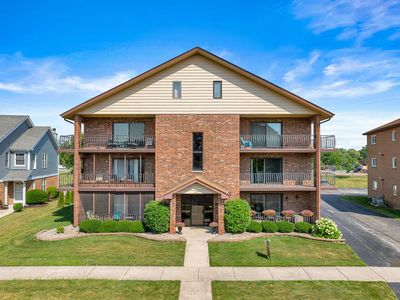 16719 Paxton Ave APT 2S