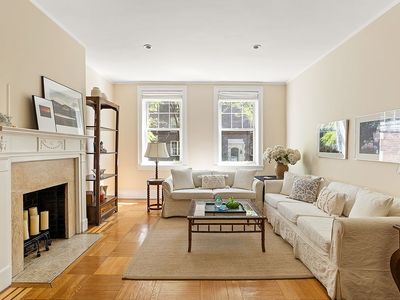 3428 80th St APT 2