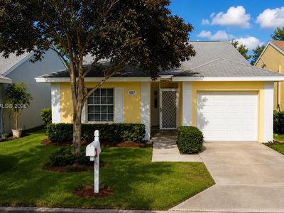 687 SE 22nd Dr
