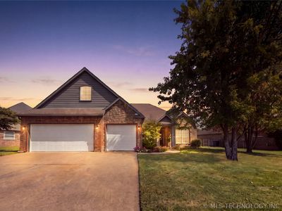 26585 Columbia Crest Dr