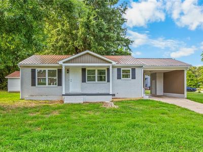 2305 Friends Ave