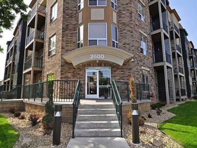 2600 University Ave SE #4180