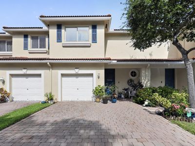 2823 S EVERGREEN Circle