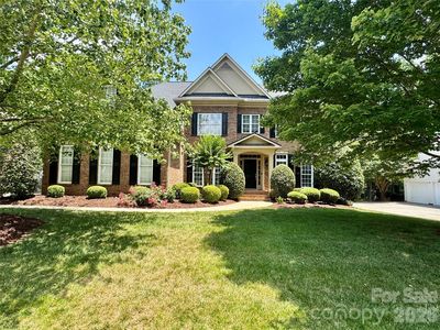 3432 Delamere Dr