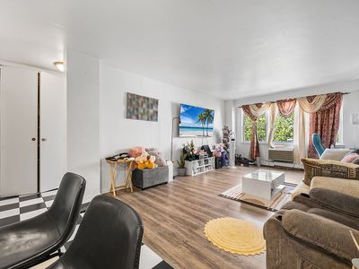87-15 165th St APT 5E