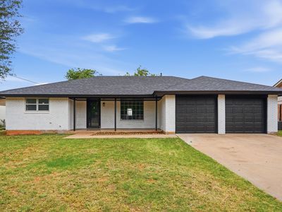 1626 N Bowie Dr
