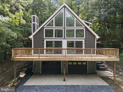 576 Manor Rd