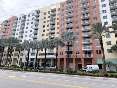 18800 NE 29th Ave APT 323