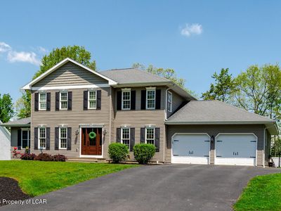 6 Old Orchard Ln