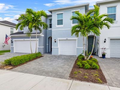 1810 SE Ocean Cove Way