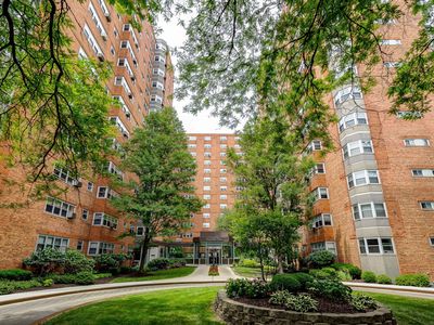 4950 N Marine Dr APT 309