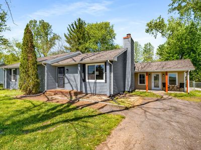 4706 Barfield Crescent Rd