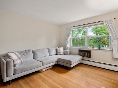 14 Commonwealth Ct APT 11