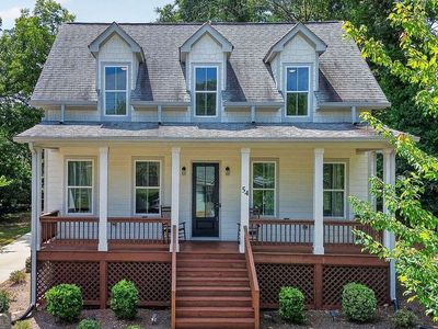 54 Roscoe Rd