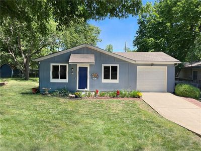 Property at 810 N Iowa St, Olathe, KS