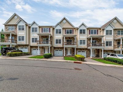 15 Halina Ln