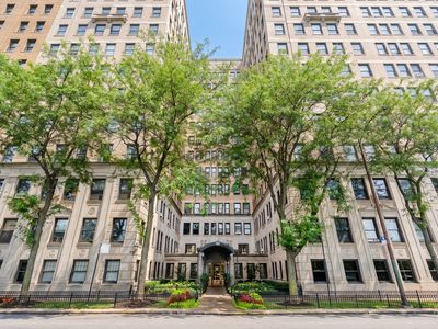 3520 N Lake Shore Dr APT 7J