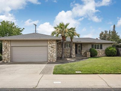 1207 Lakewood Dr