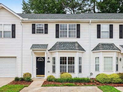 206 Misty Groves Cir