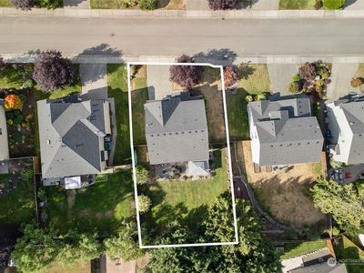 2638 NE Noll Valley Loop